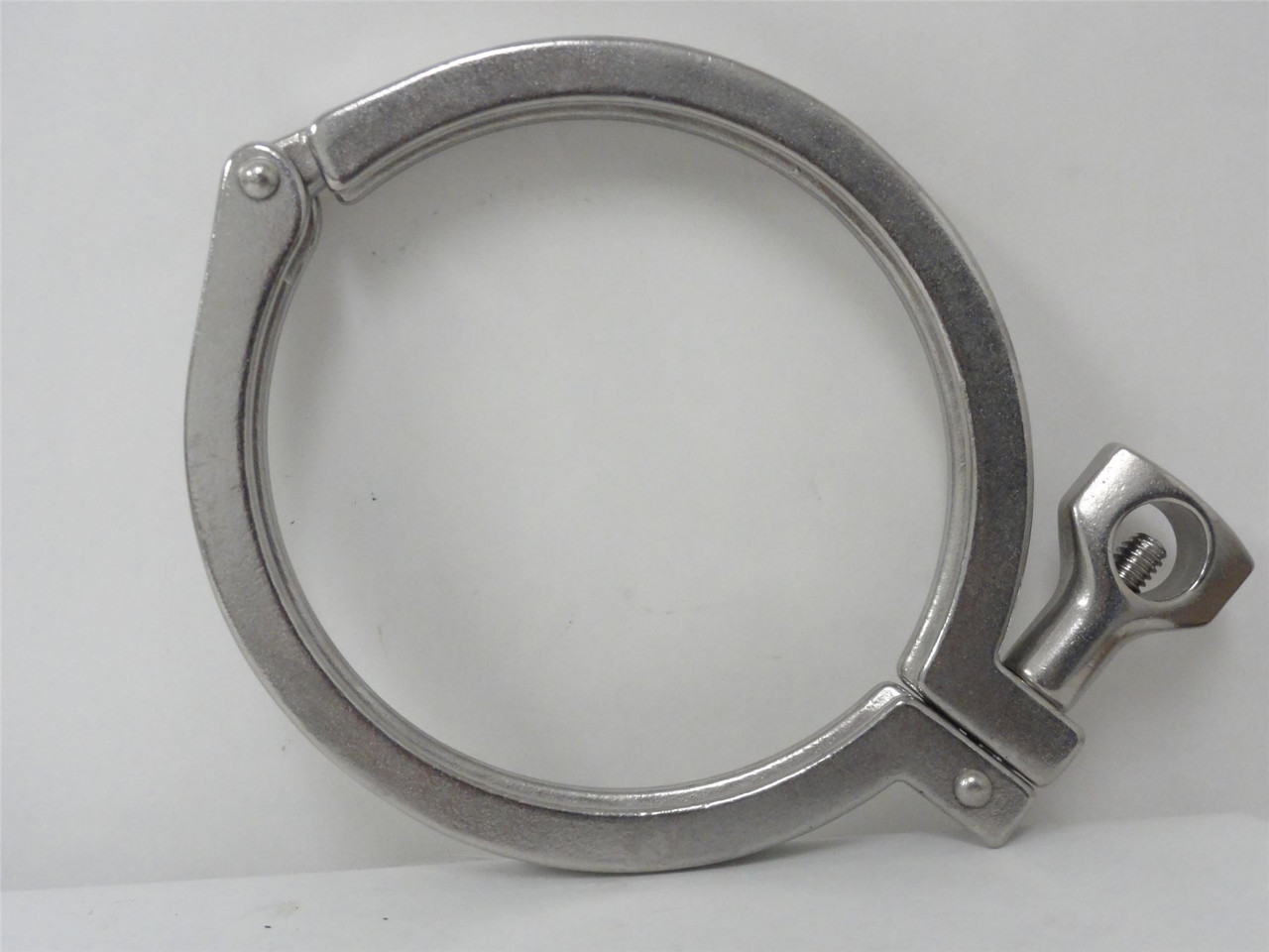 Sanitary Solutions SS13MHM-4-304; Single Pin Clamp; Size: 4"