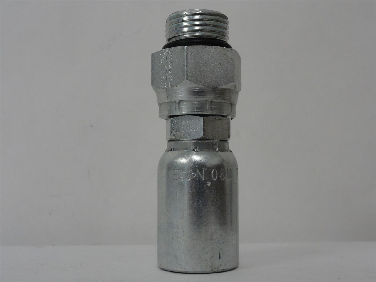 Eaton 08U-R10; Hose Fitting; 1/2" Hose x 5/8" JIC