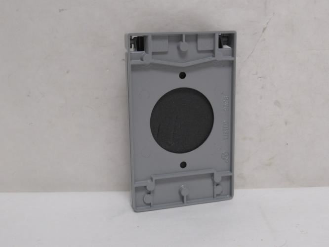 Pass&Seymour CA725-G; Lot-2; Single Receptacle Cover; Cast Zinc