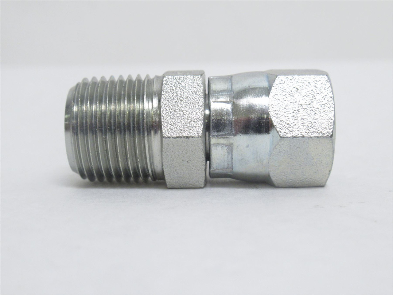 Eaton 2018-6-6S; Straight Hose Adapter; 3/8NPT x 3/8JIC