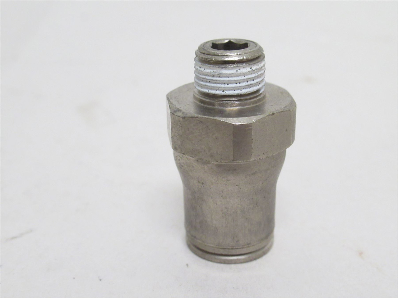 Parker 68PLM-6-2; Male Connector; 3/8" Tube x 1/8MNPT