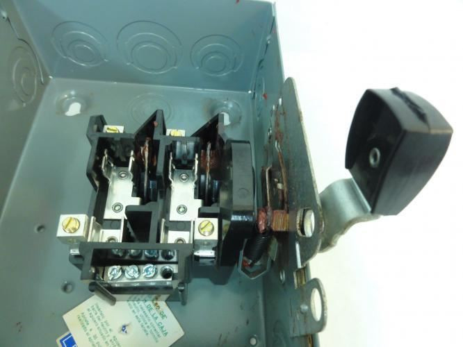 Square D D221N; Fusible Switch; 30A; 240VAC; 2P; NEMA1