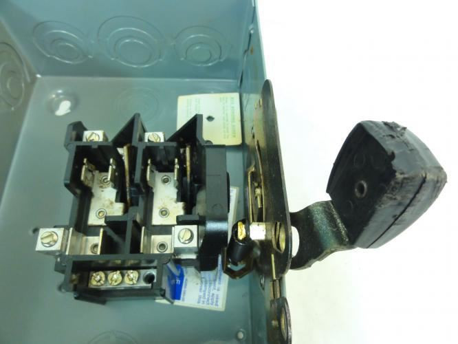 Square D D221N; Fusible Switch; 30A; 240VAC; 2P; NEMA1