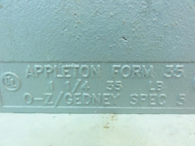 Appleton LB125-M; Threaded Conduit Body; 1-1/4"; Form 35