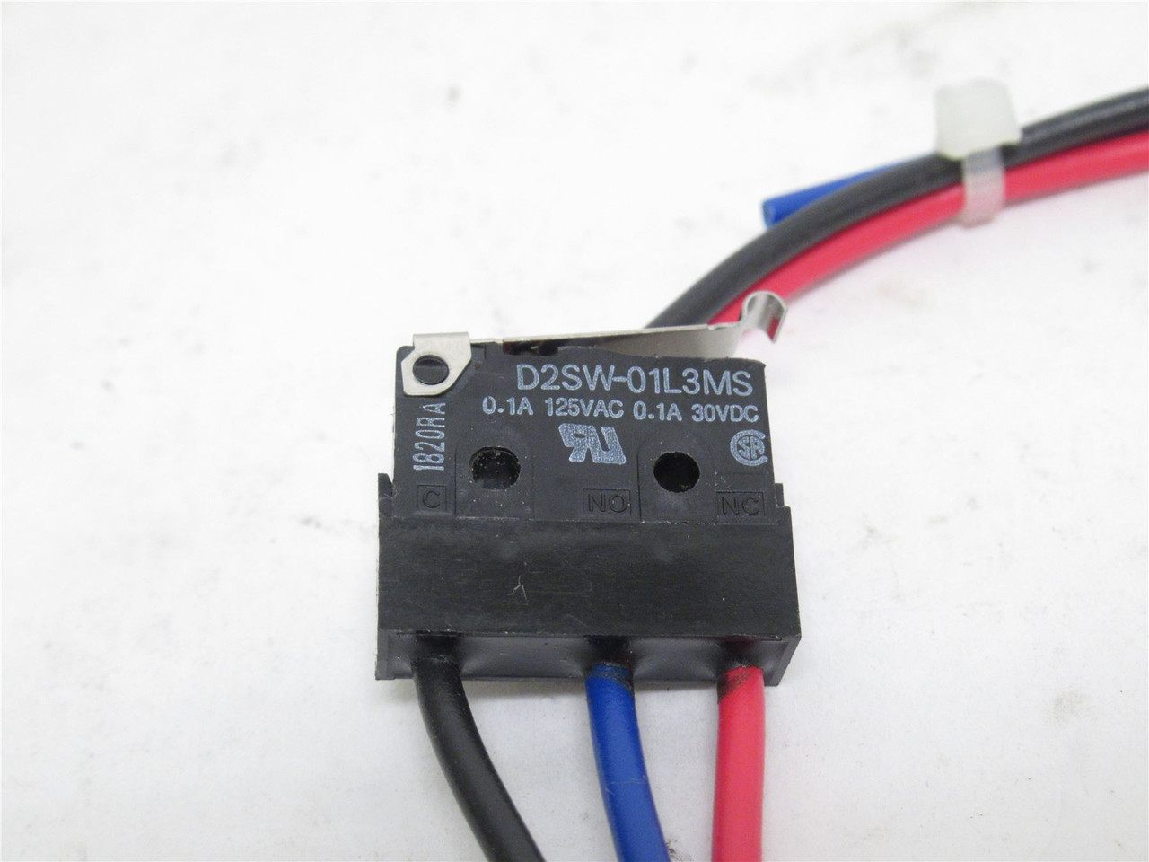 Omron D2SW-01L3MS; Wired Snap Action Switch 0.1A 125VAC/30VDC