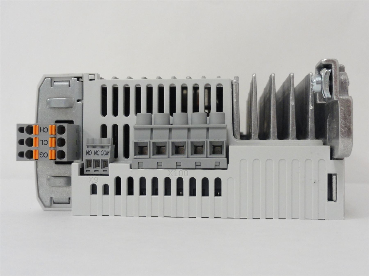 Lenze I55AE155F1AV10002S; Inverter; 400/480VAC; 0.75HP; i550