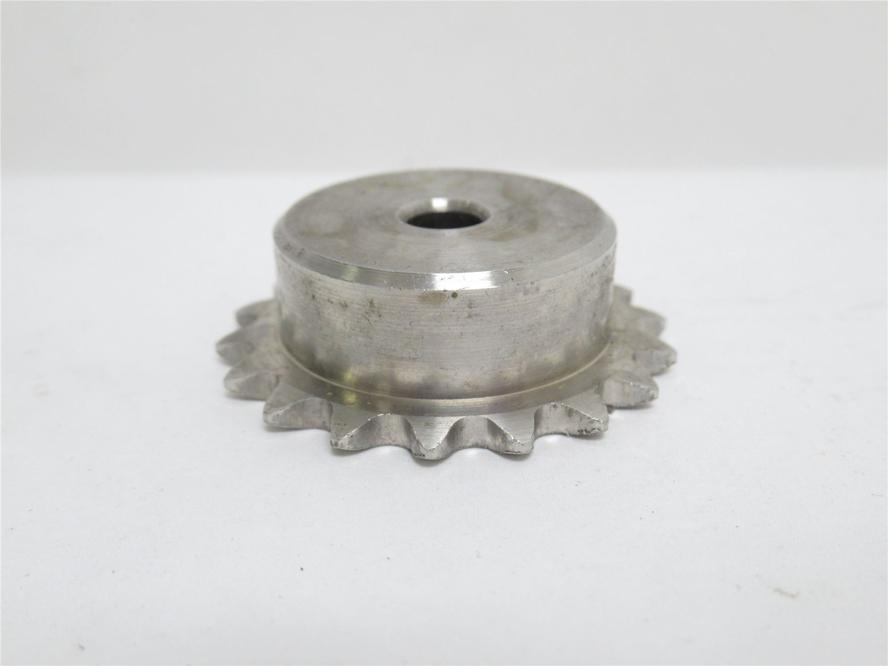 US Tsubaki 25B18SS-1/4; Sprocket #25 SS; 18T; 1/4"ID No Keyway