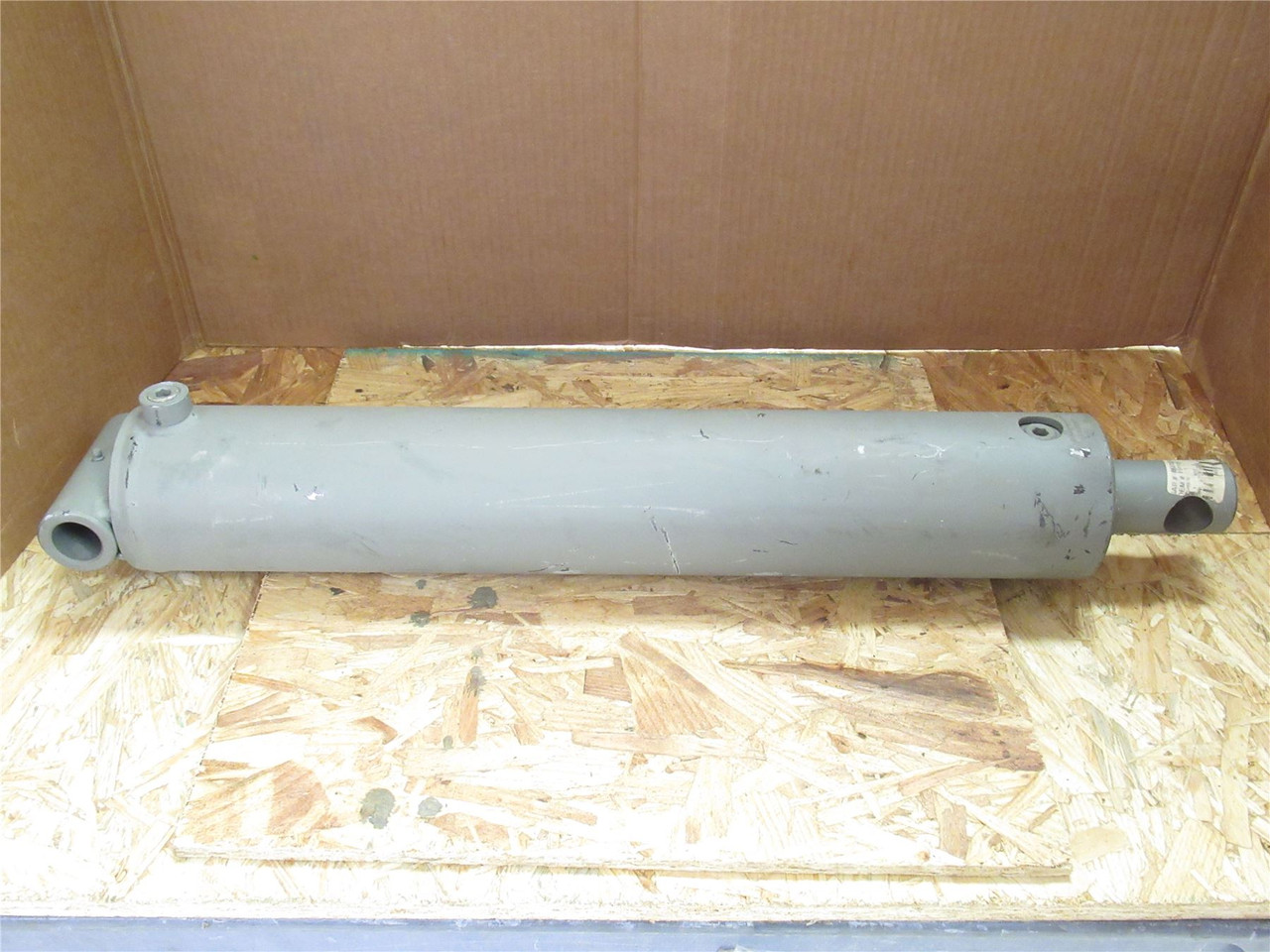 MFG- BM 37748; Hydraulic Cylinder 319-201; 4-1/2" Tube OD