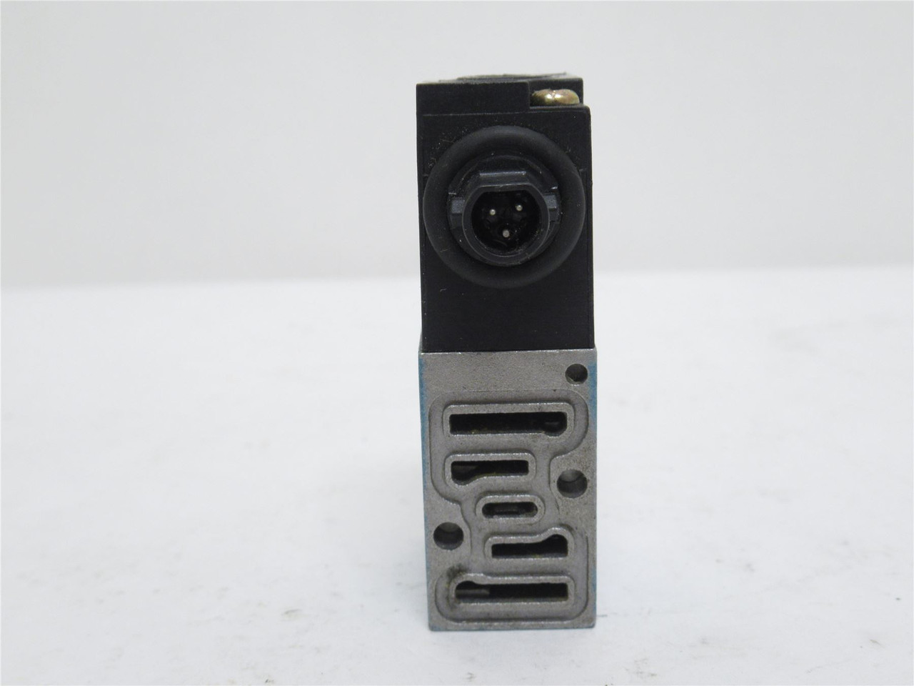 MAC 45A-L00-DDAJ-1FM; Solenoid Valve; 0-120PSI; 24VDC; 6.4W