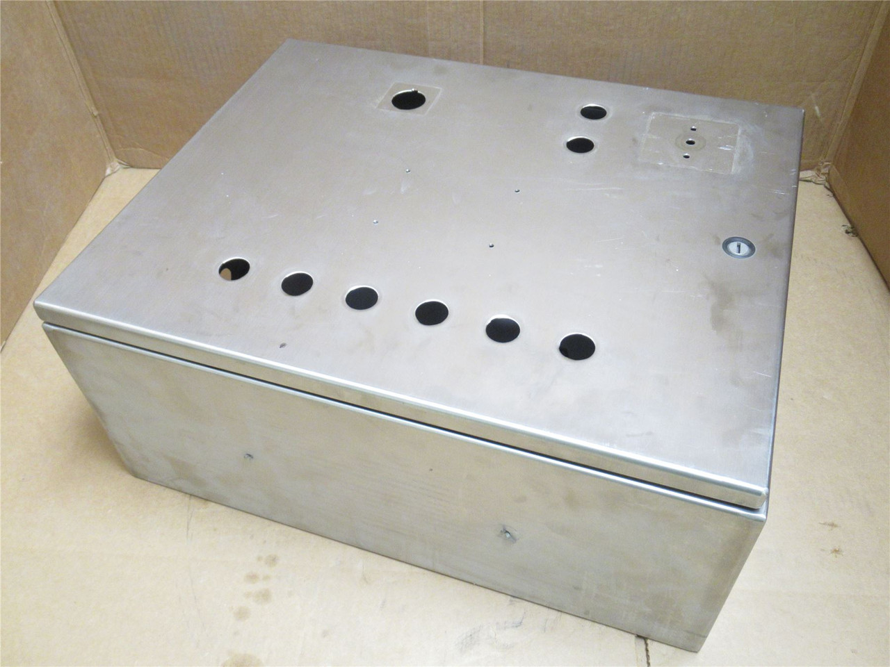 Hoffman CSD16208SS; Wallmount Enclosure; SS-304; 16" x 20" x 8"