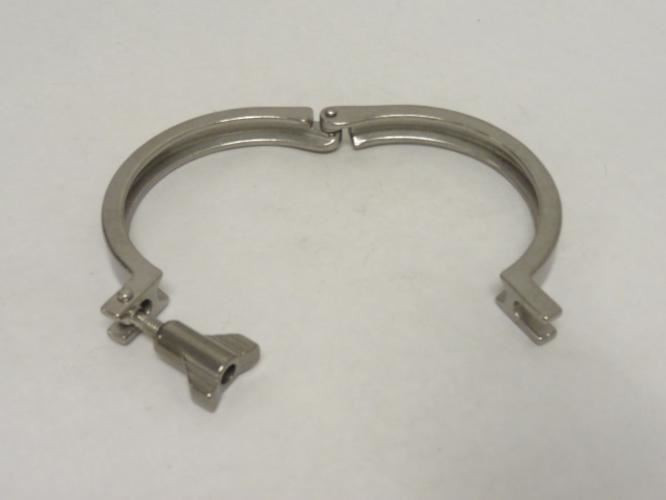 MFG- 13MHHM400SN; Pipe Clamp SS-304; W/Serrated Wing Nut; 4"ID