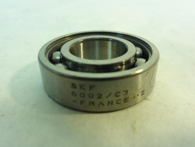 SKF 6002-JEM; Ball Bearing; 15mm ID; 32mm OD; 9mm Width