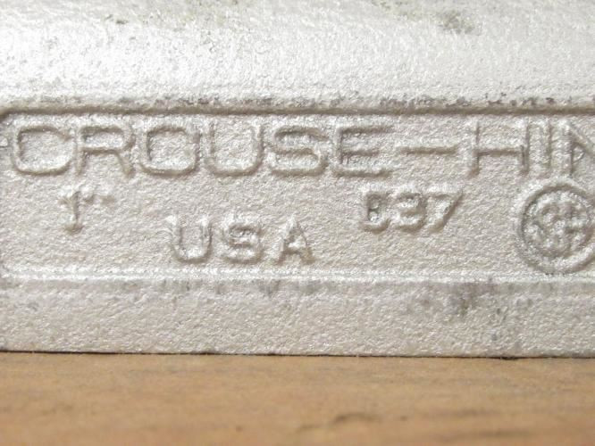 Crouse-Hinds C37; Conduit Body; Type: C; 1'NPT
