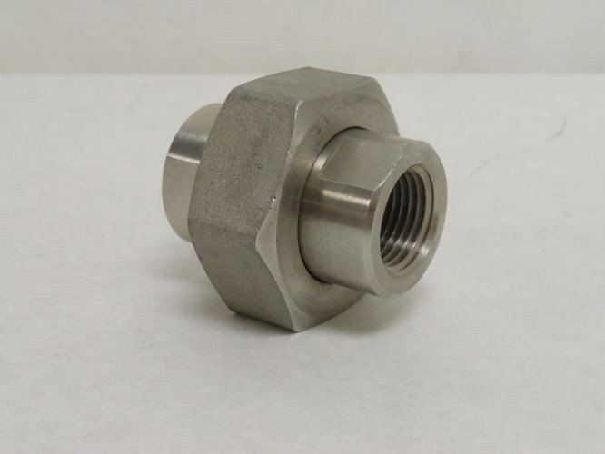 Japan 48UF99; Pipe Union; SS-304; 1/2FNPT; Class: 3000