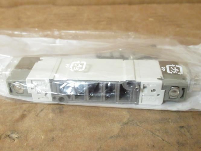 SMC SY5240-5L0U-Q; Solenoid Valve; 2-Positions; 24VDC