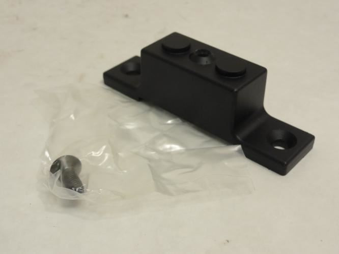 Speedaire 4ZK34; In-Line Filter Mounting Bracket; W/Screws