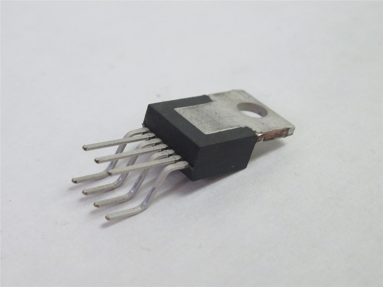 National LM2677T-3.3; Lot-16 Buck Switching Regulators