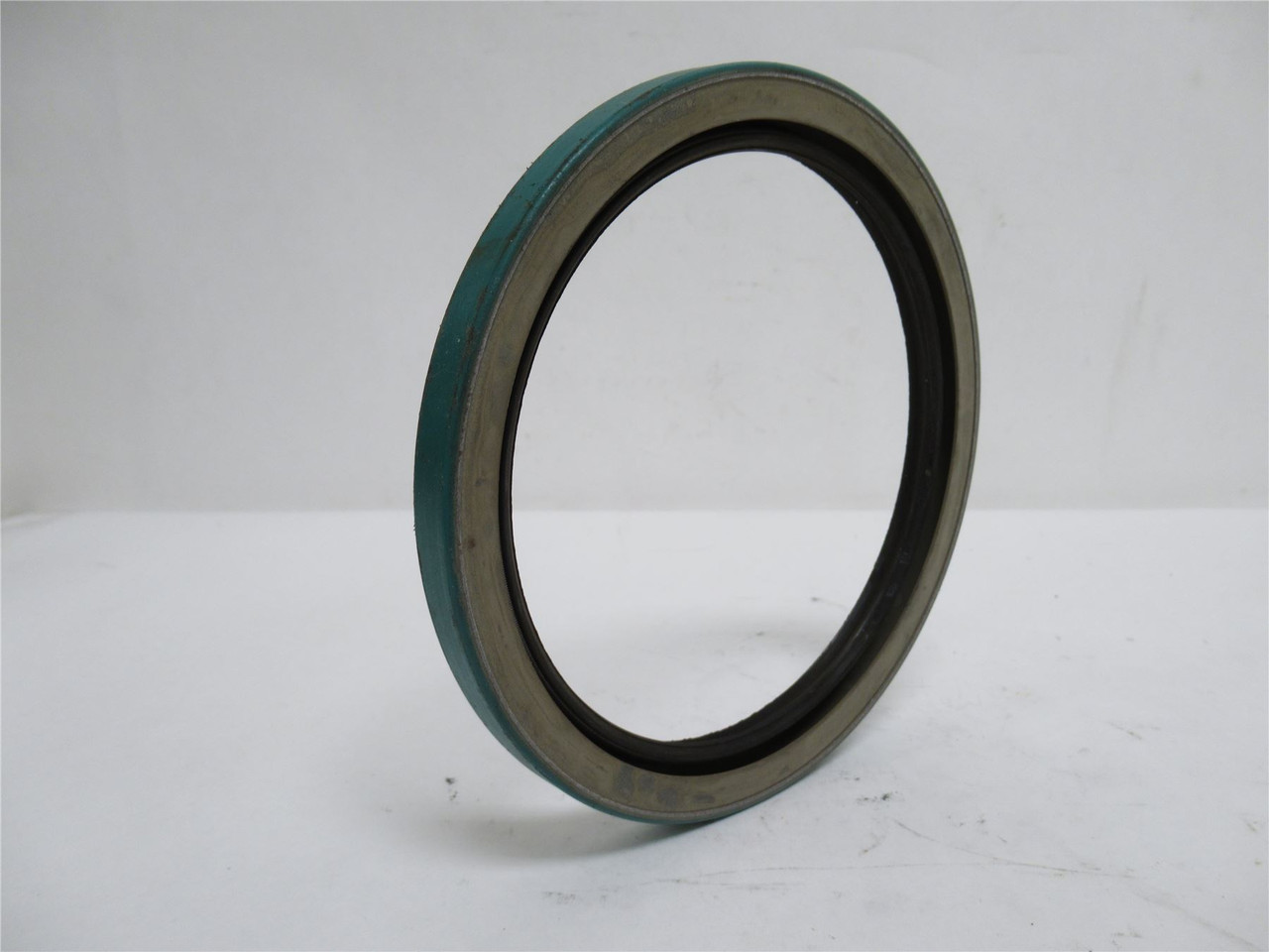 CR 44968; Oil Seal; 4-1/2"ID x 5-1/2"OD x 7/16" Wide