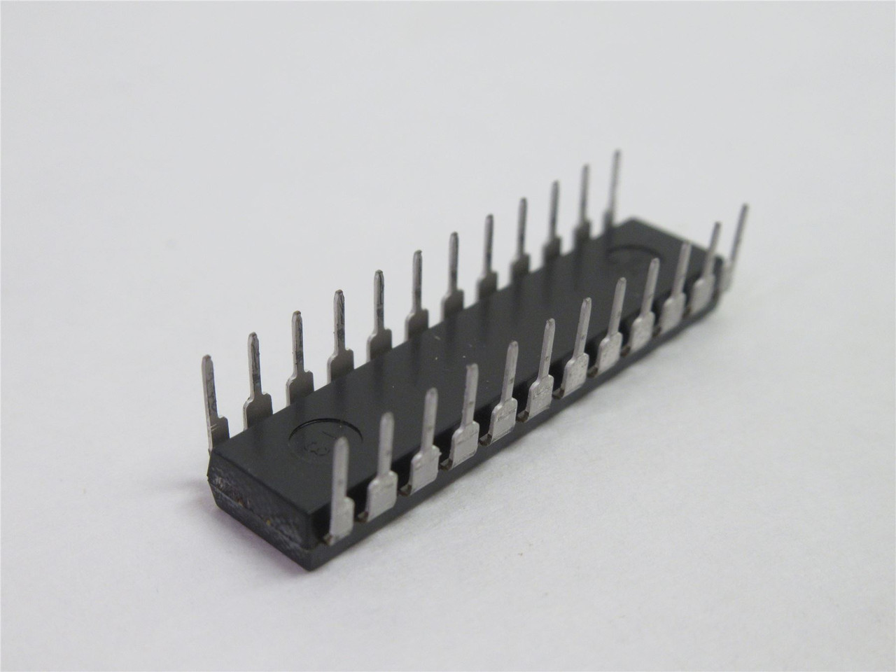 AMD PALCE29M16H-25PC/4; Lot-10 Programmable Logic ICs