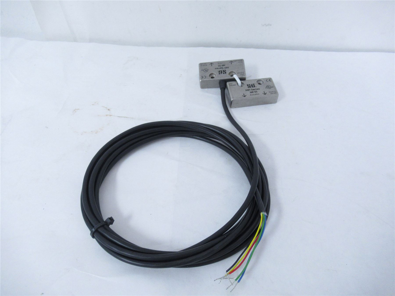 STI MA-35DS21C5HT; Safety Switch Actuator Magnetic SST