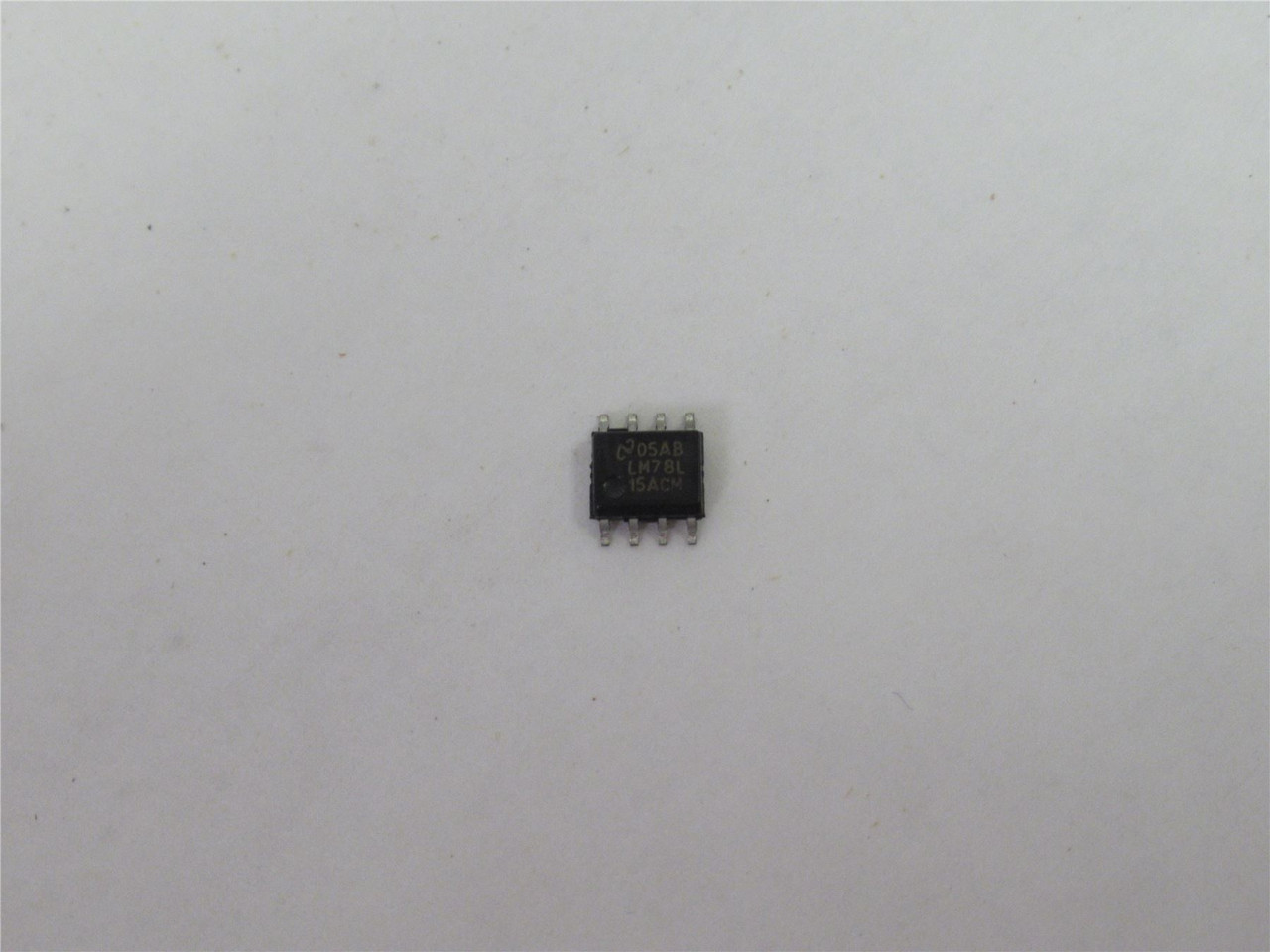 Texas Instruments LM78L15ACM; Lot-80 IC Output Regulator