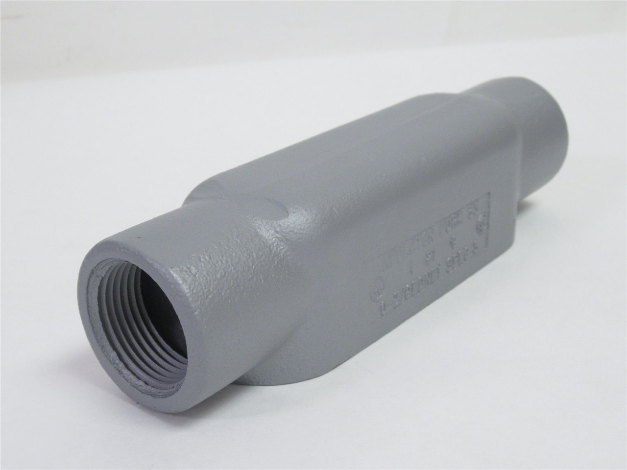Appleton C100M; Straight Conduit Outlet Body; Form: 35; 1FNPT