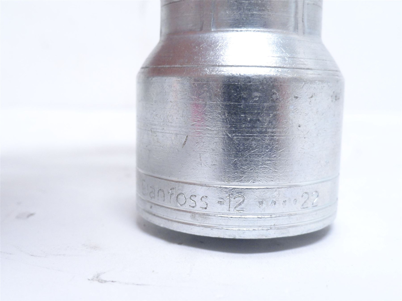 Eaton 1AA12FJB12; Crimp Fitting; 90Deg; 3/4 JIC x 3/4" Tube