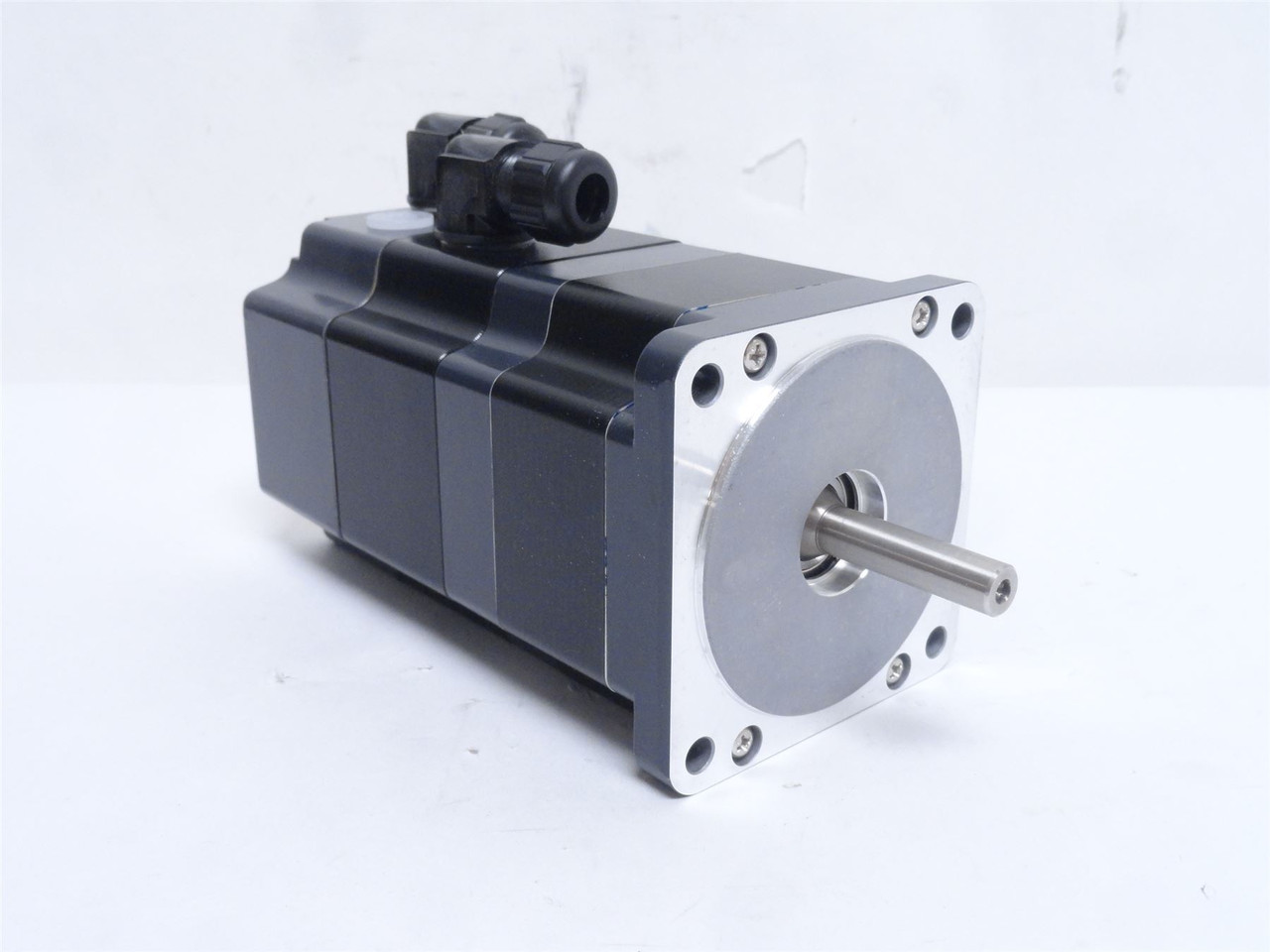 Oriental A9080-9412K; Stepper Motor 0.76VDC 6.3A; 1.8Deg Step