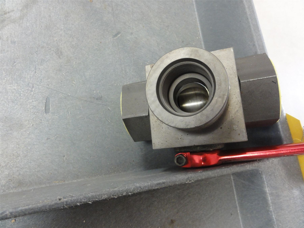 Hydac KHB3K25SAEL111411X; 3-Way Ball Valve 1"ports 6000 PSI