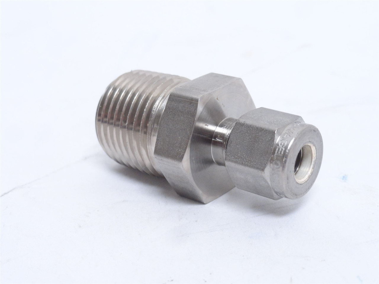 Swagelok SS-400-1-8; Adaptor; SS-316; 1/8" Tube x 1/2NPT