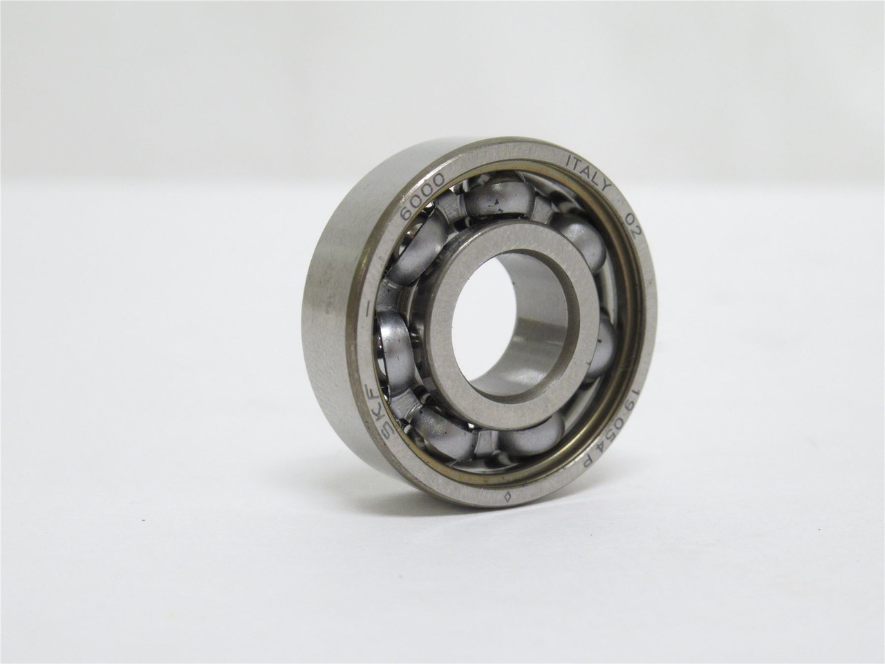 SKF 6000; Ball Bearing; 10mmID x 26mmOD x 8mm Wide