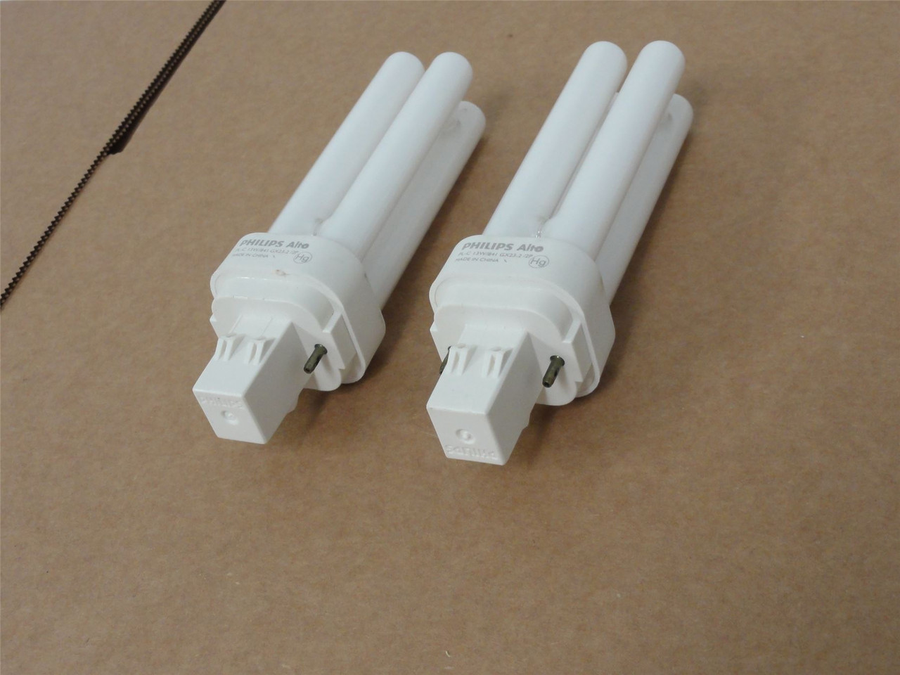 Philips PL-C 13W/USA; Lot-2 Compact Fluorescents; 13Watt