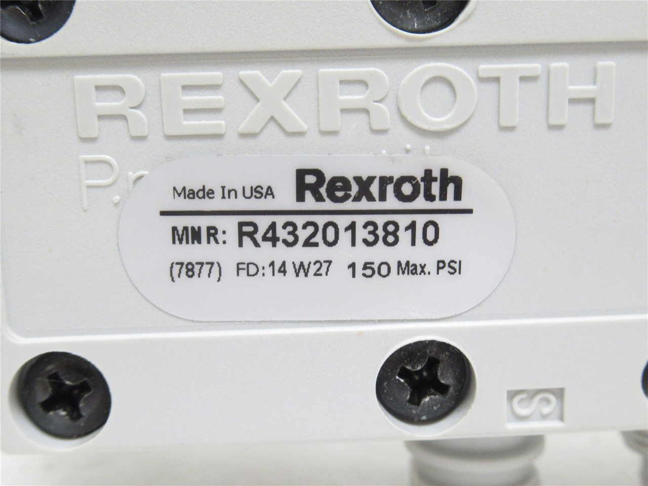 Rexroth R432013810; Directional Valve 150PSI; 3/8" Tube Nut