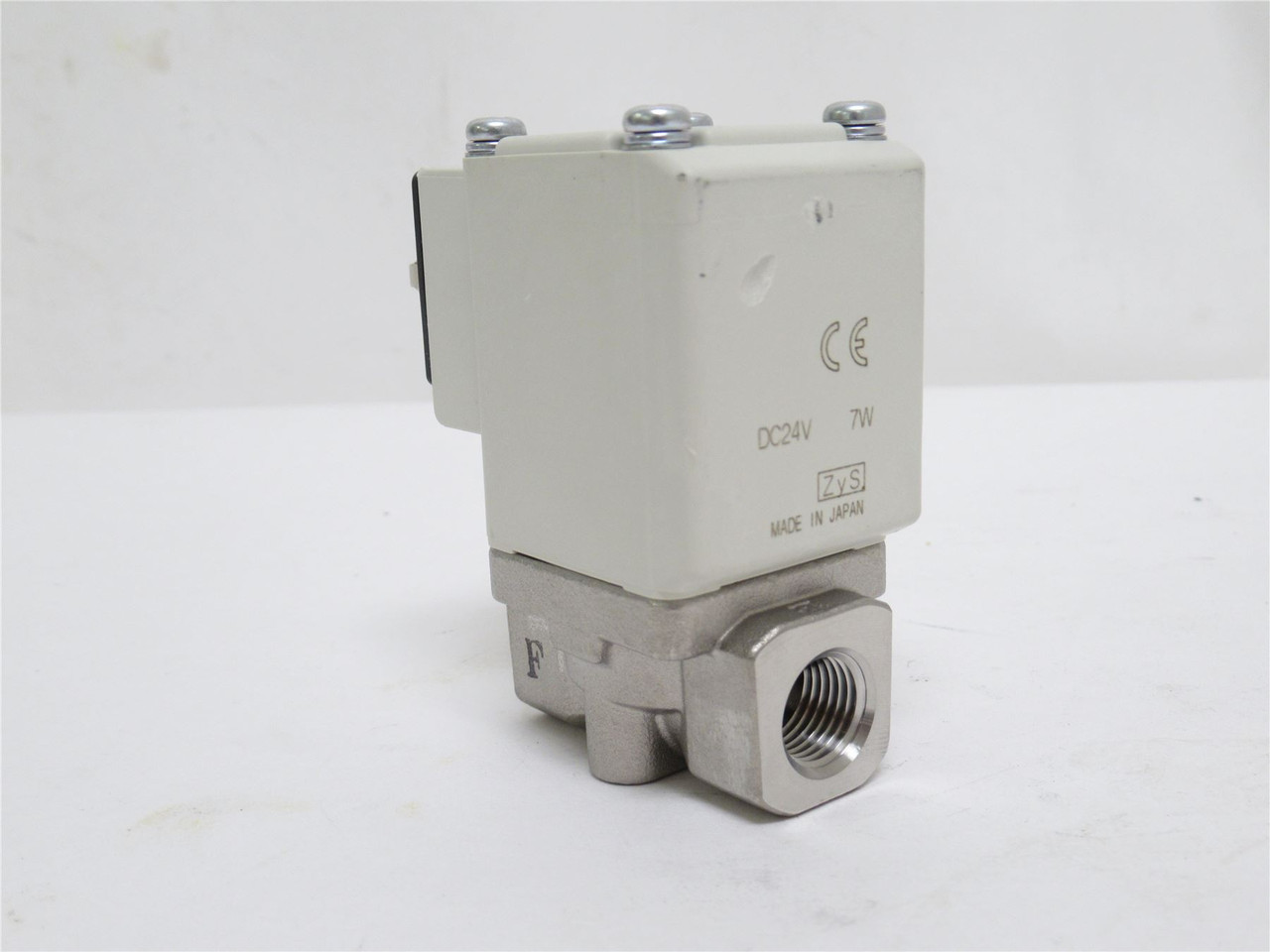 SMC VX222HZ2AAXNB; Solenoid Valve 24VDC; NO 90DEG Fitting