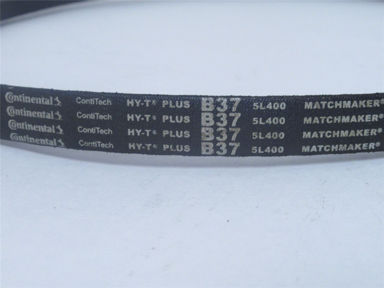 Continental B37; V-Belt; 40" Outside Length; 21/32 Top Width