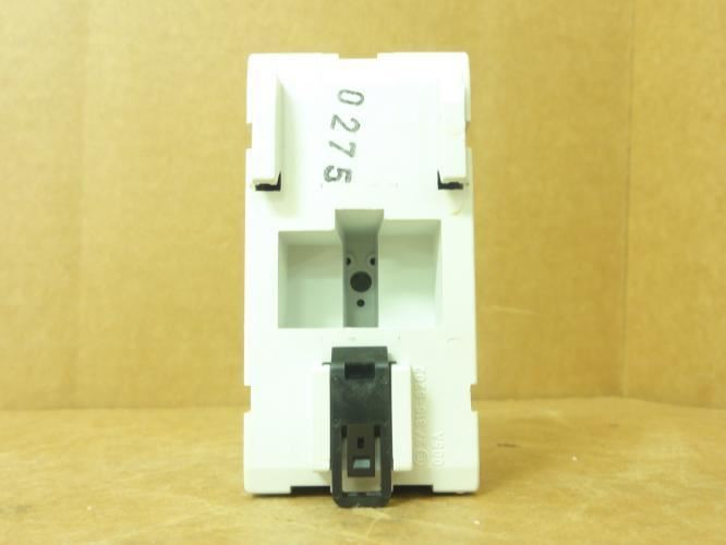 GE 666502; Modular Socket Outlet; 250VAC; 16A