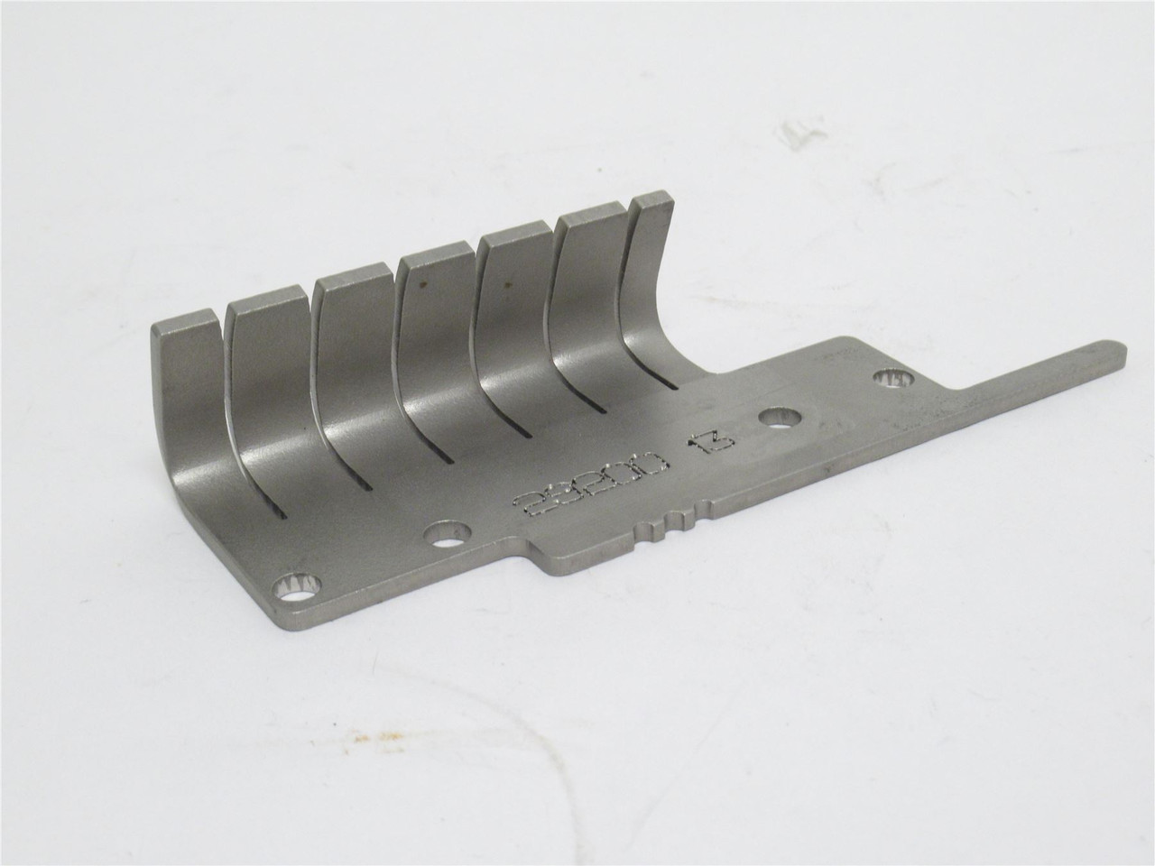 Grasselli 29200-13; Blade Hangar; CBU Left; P13; SS