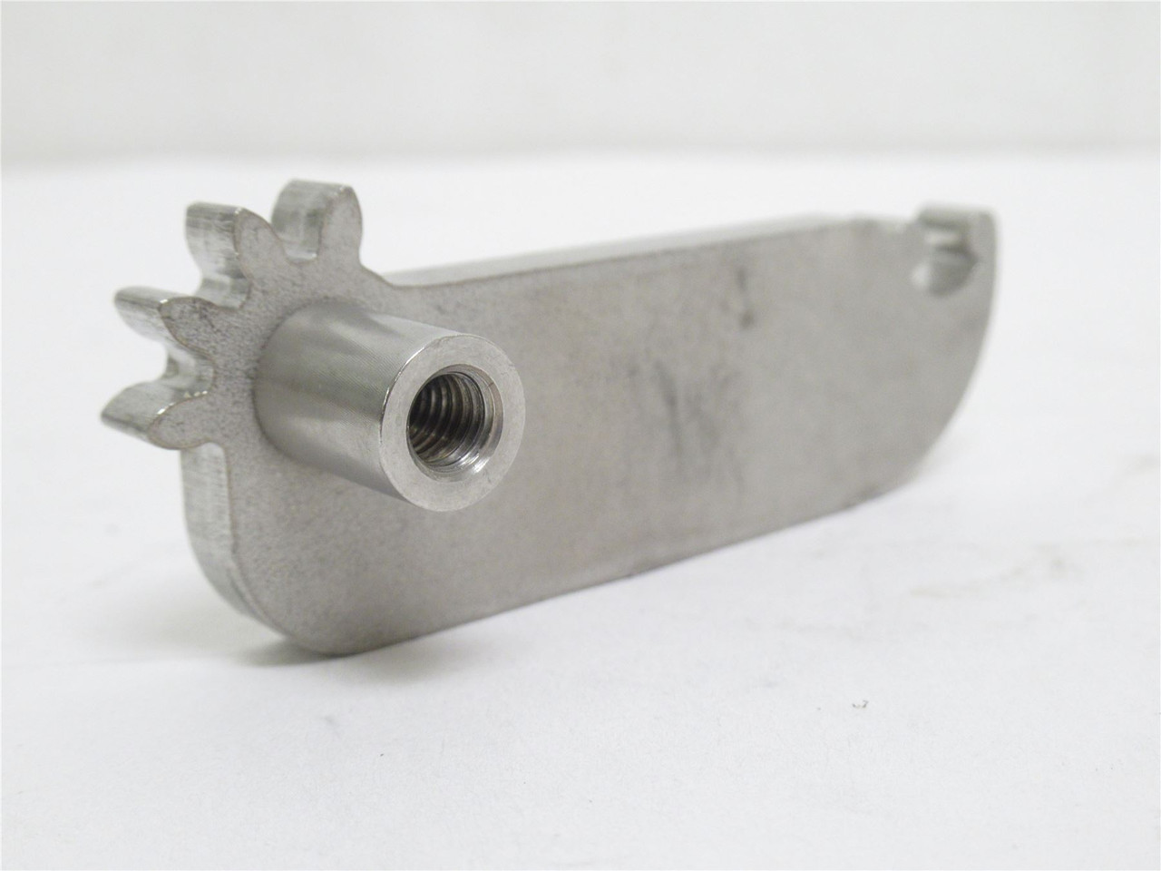 Foodmate LZ00040953; Weldmount Strip Gear; Left; SS