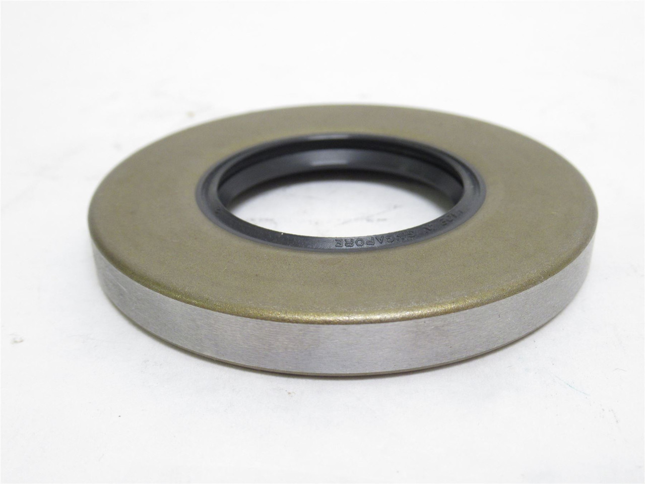 CR 15241; Double Lip Oil Seal; 1-1/2"ID x 3"OD x 3/8" Width