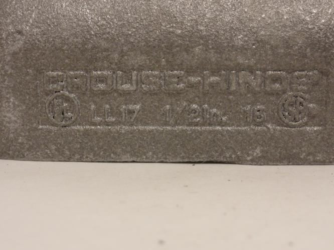 Crouse-Hinds LL17; Conduit Body; Type LL; 1/2 FNPT; Form 7