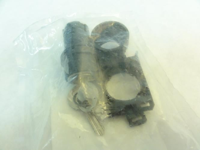 ABB CBK-S3KS2; Selector Switch Key; Momentary