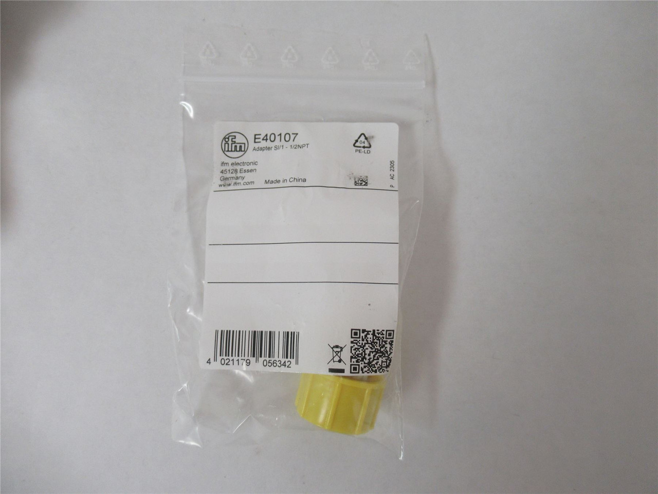 IFM S15006; Flow Sensor AC Relay Output Switching