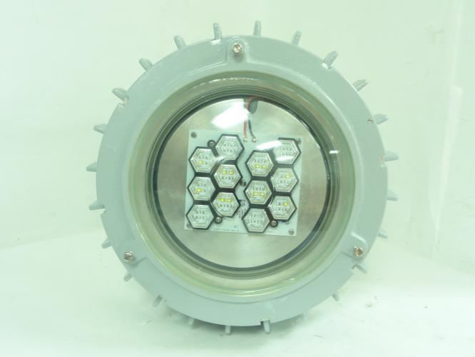 Appleton CMLED70G5BU; CodeMaster LED Fixture; 120-277V; 37/47W