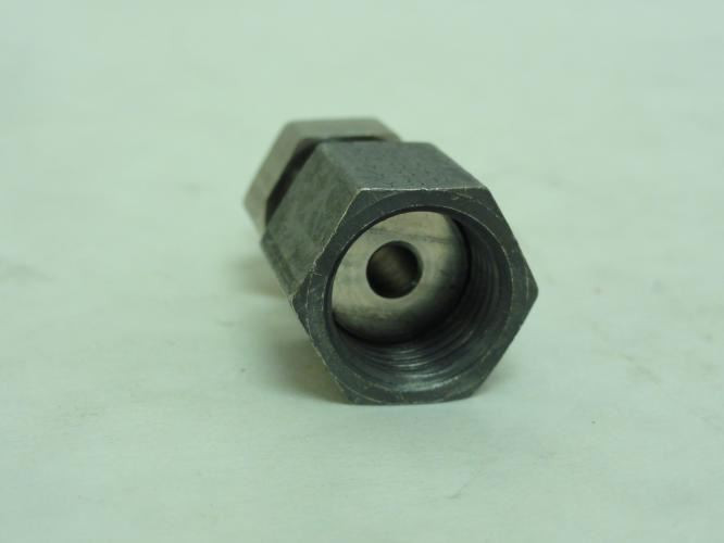 SSP SS4C; Swivel Nut Pipe Connector SS-316; 1/8 MNPT x 1/4 ORFS