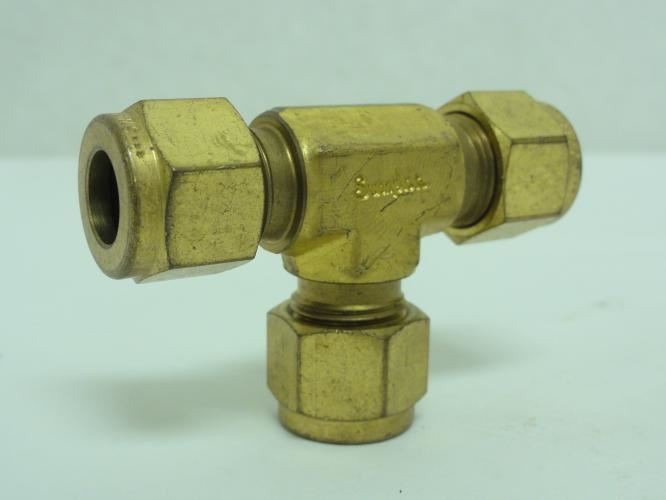 Swagelok B-600-3; Compression Union Tee; Brass; 3/8" Tube