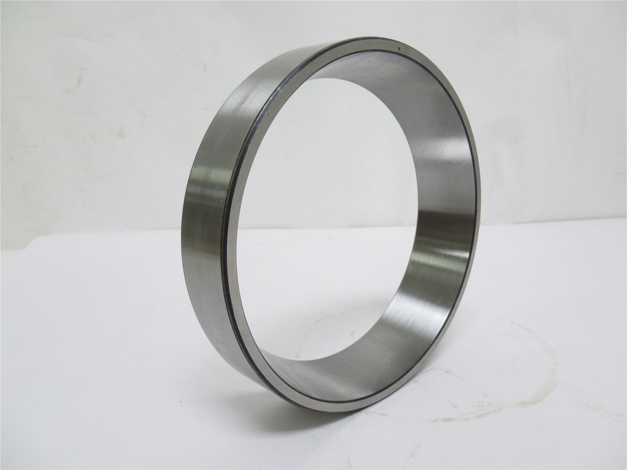 Timken 572; Tapered Roller Bearing Cup; 5.51"OD x 1-1/8" Wide