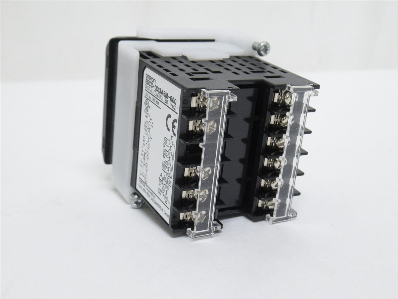 Omron E5CC-QX3A5M-000; Temperature Controller; 100-240VAC