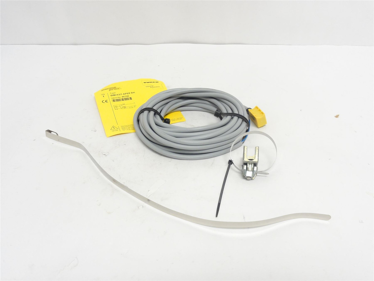Turck BIM-KST-AP6X; Proximity Sensor 46746; 10-30VDC