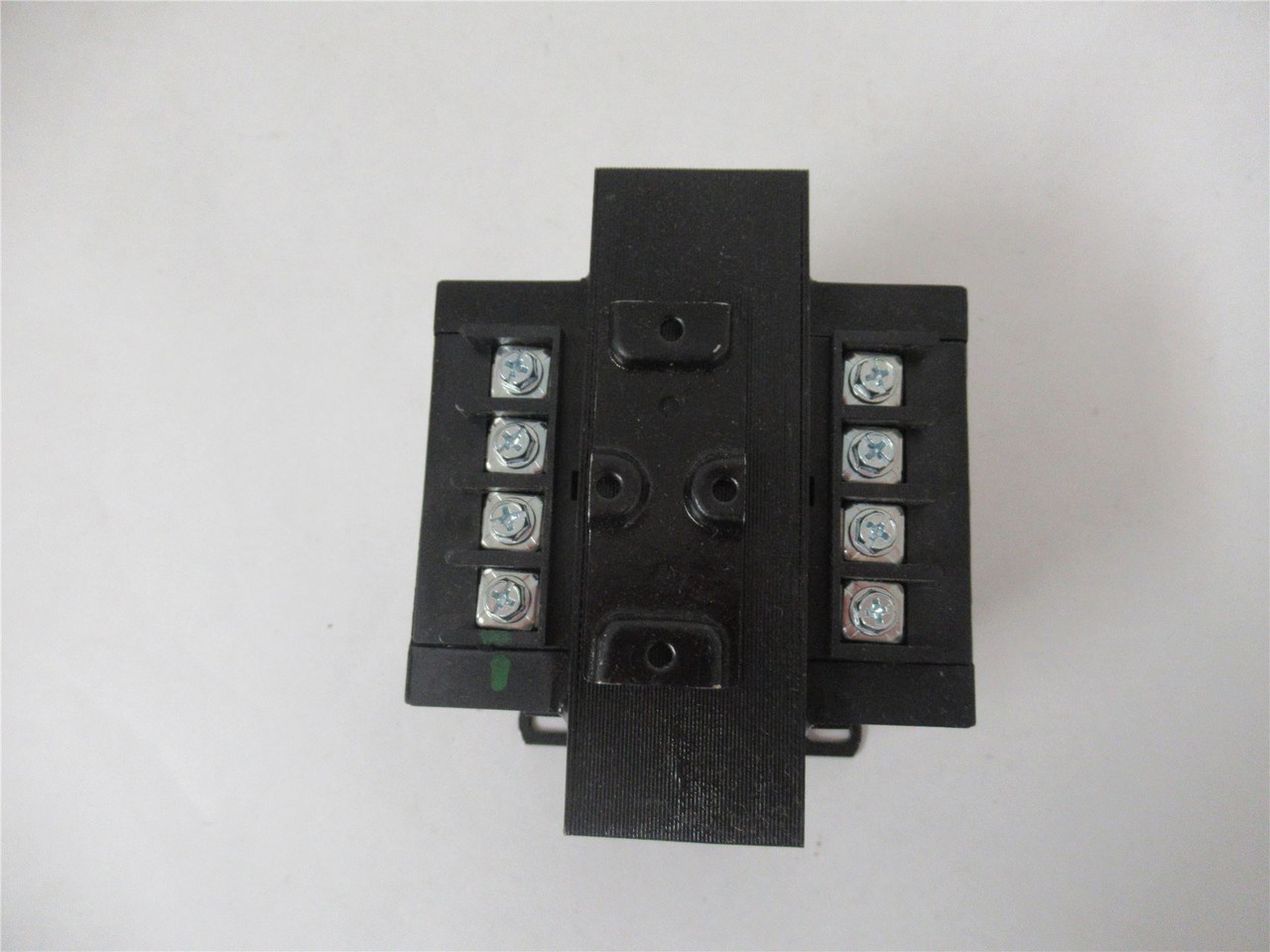 Eaton CE0150E5ECE; Transformer 150VA Pri: 208/220/240 Sec 120