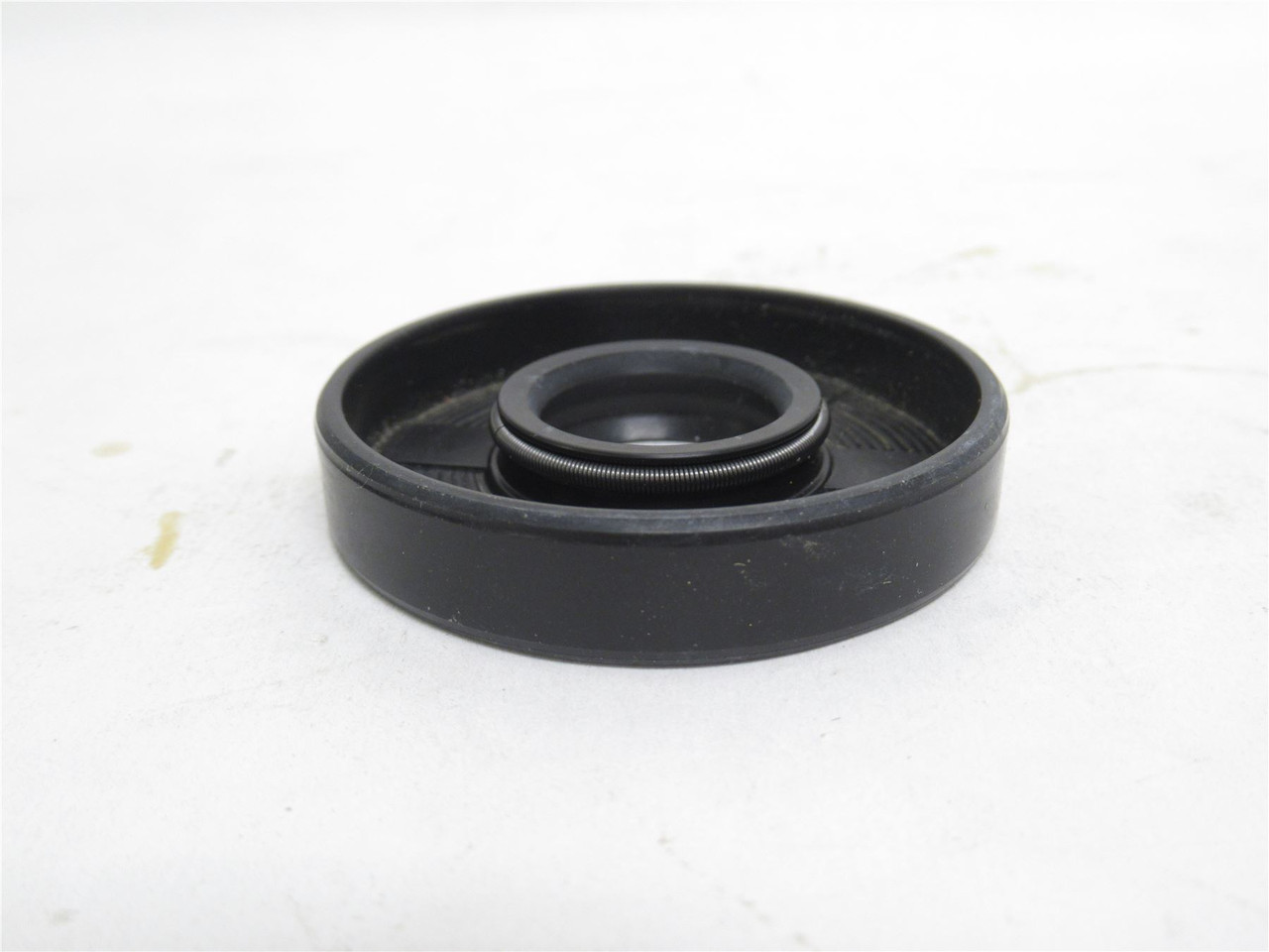 TCM 20X52X10TC-BX; Lot-7; Oil Seals; 20mmID x 52mmOD x 10mm W